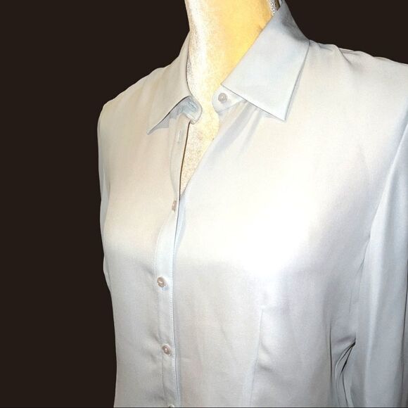 Patrick Christopher 100% silk almond tinted button up blouse! - Picture 6 of 8